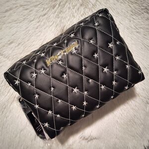 Betsey Johnson Weekender Cosmetics Case w/ Shoe Tag